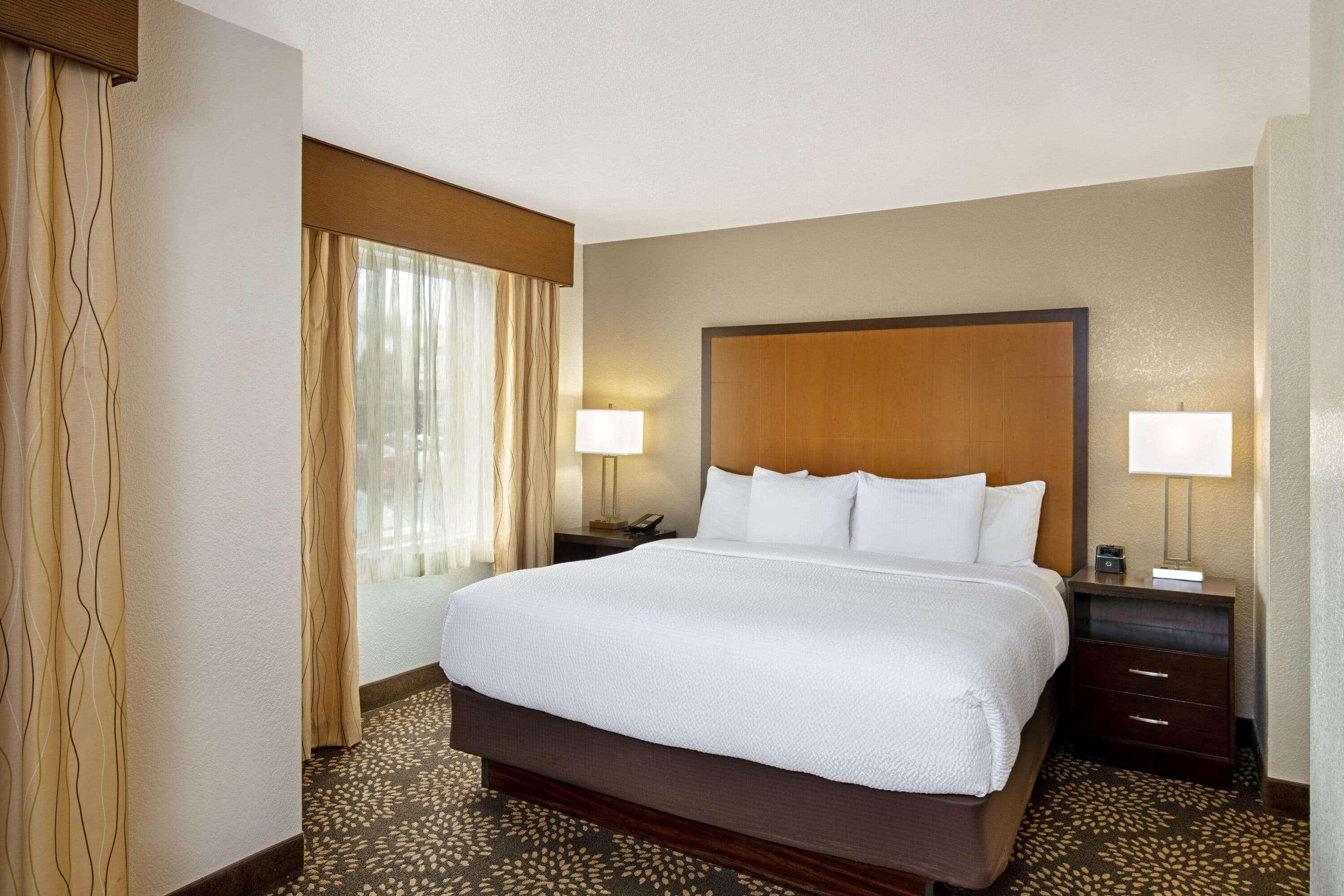 La Quinta By Wyndham Las Vegas Redrock/Summerlin Extérieur photo