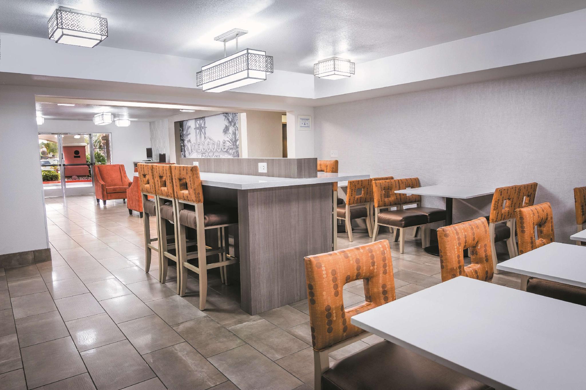 La Quinta By Wyndham Las Vegas Redrock/Summerlin Extérieur photo