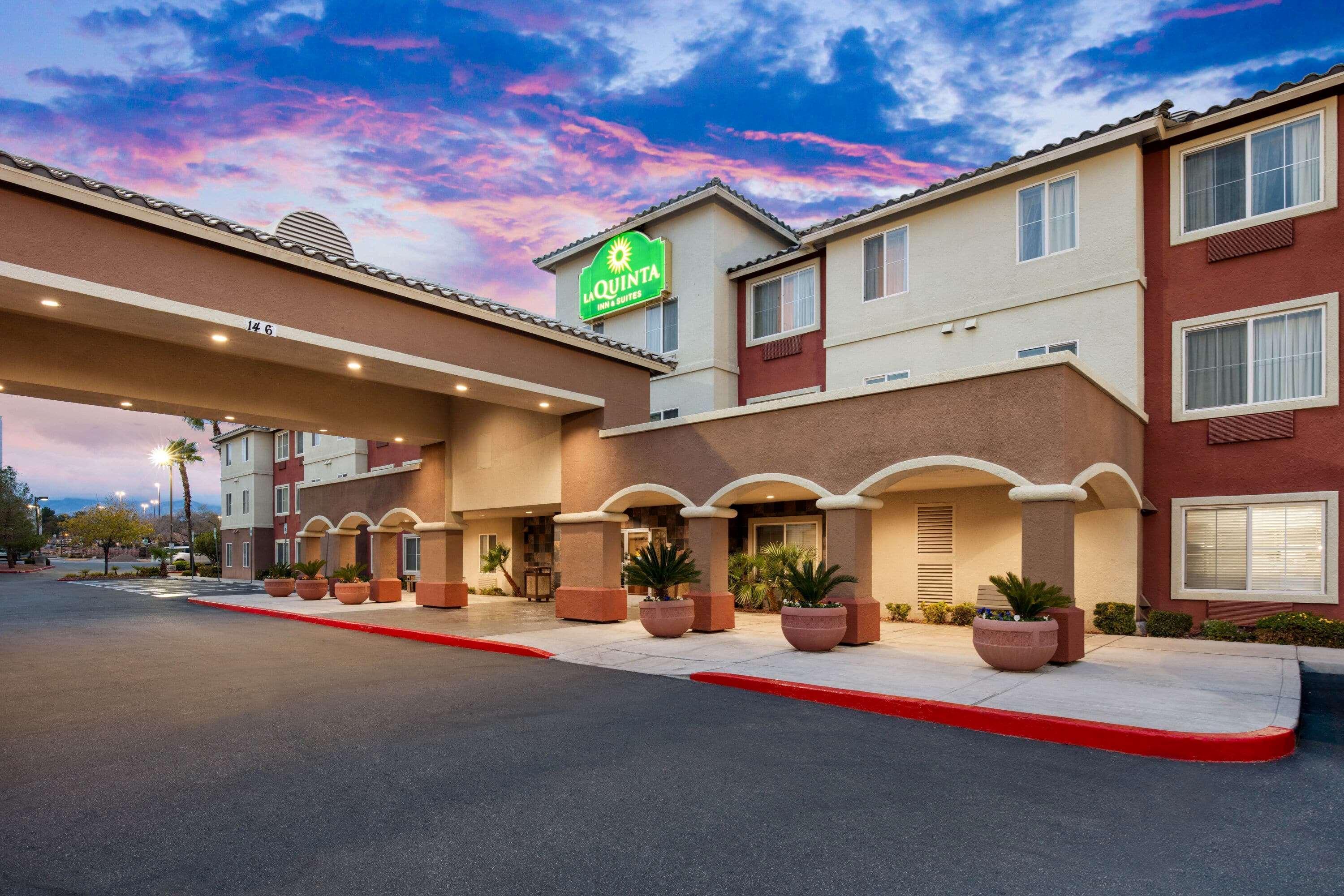 La Quinta By Wyndham Las Vegas Redrock/Summerlin Extérieur photo