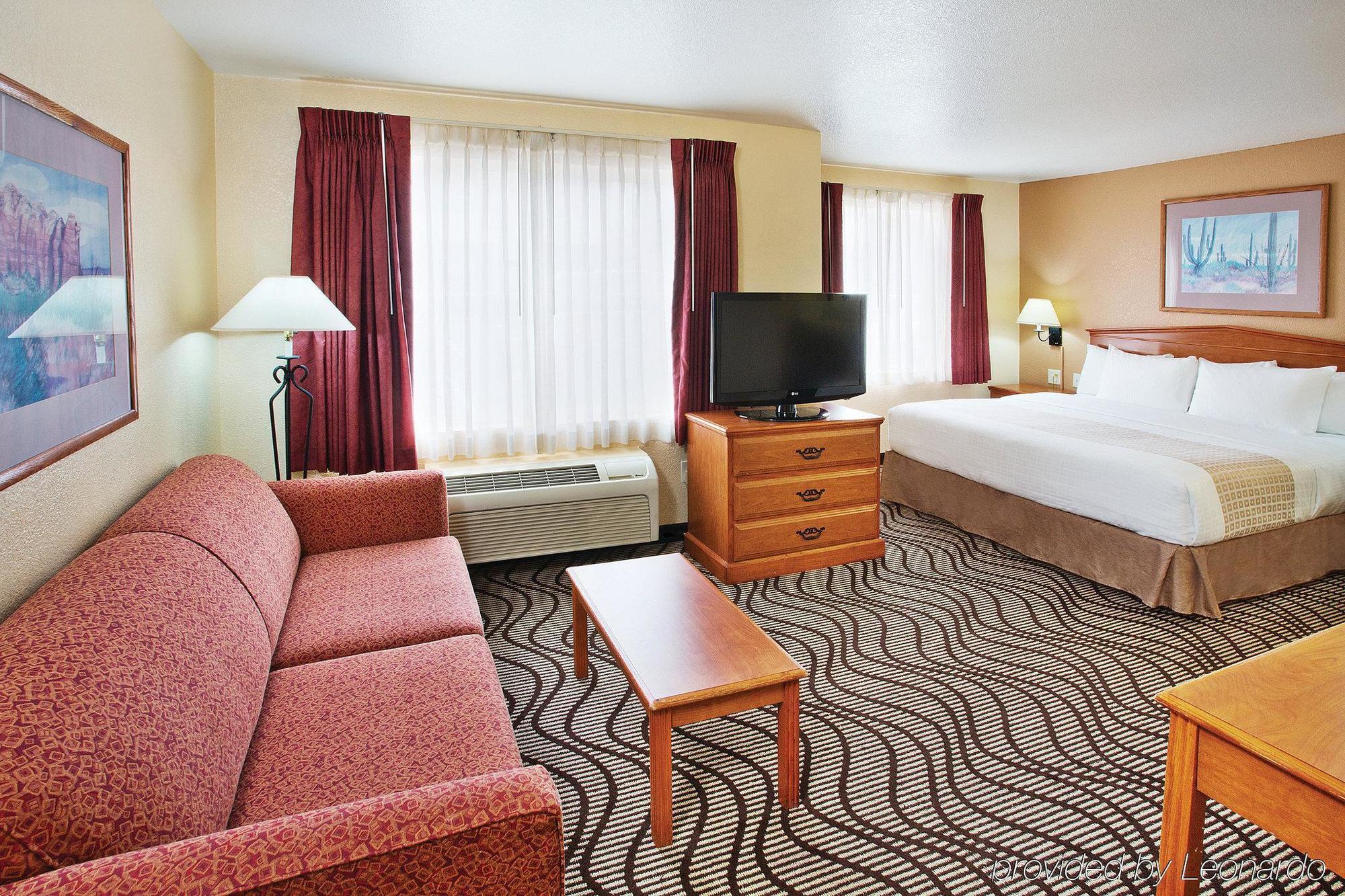 La Quinta By Wyndham Las Vegas Redrock/Summerlin Extérieur photo
